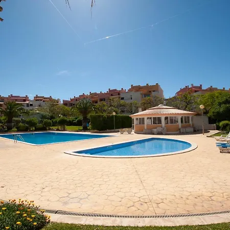 Ondas Verdes By Ocvillas Apartment